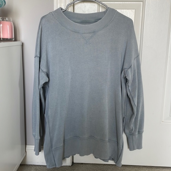 Aerie grey crewneck - Picture 1 of 3